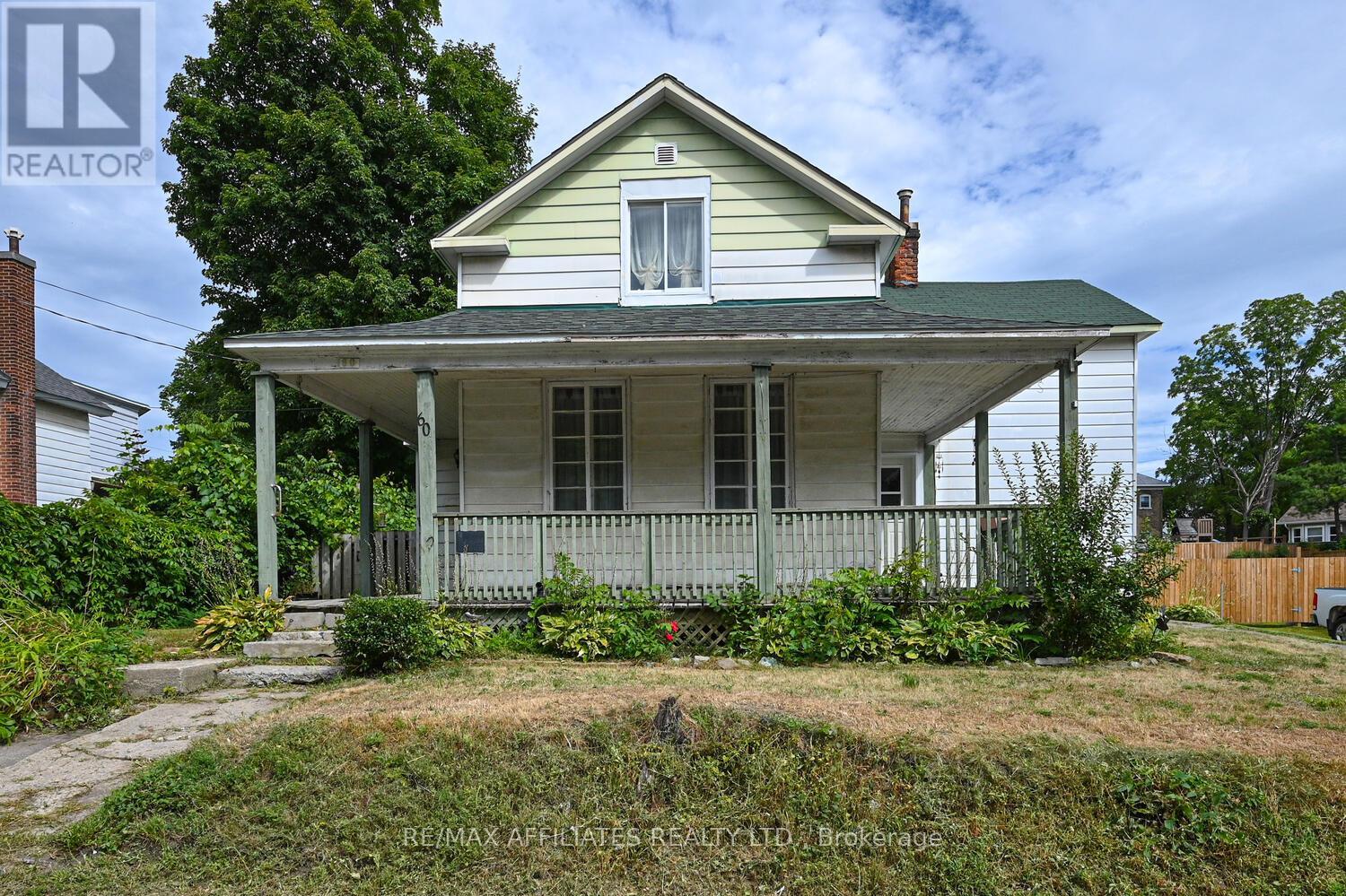 Photo 45 of 60 Chambers Street, Smiths Falls ON