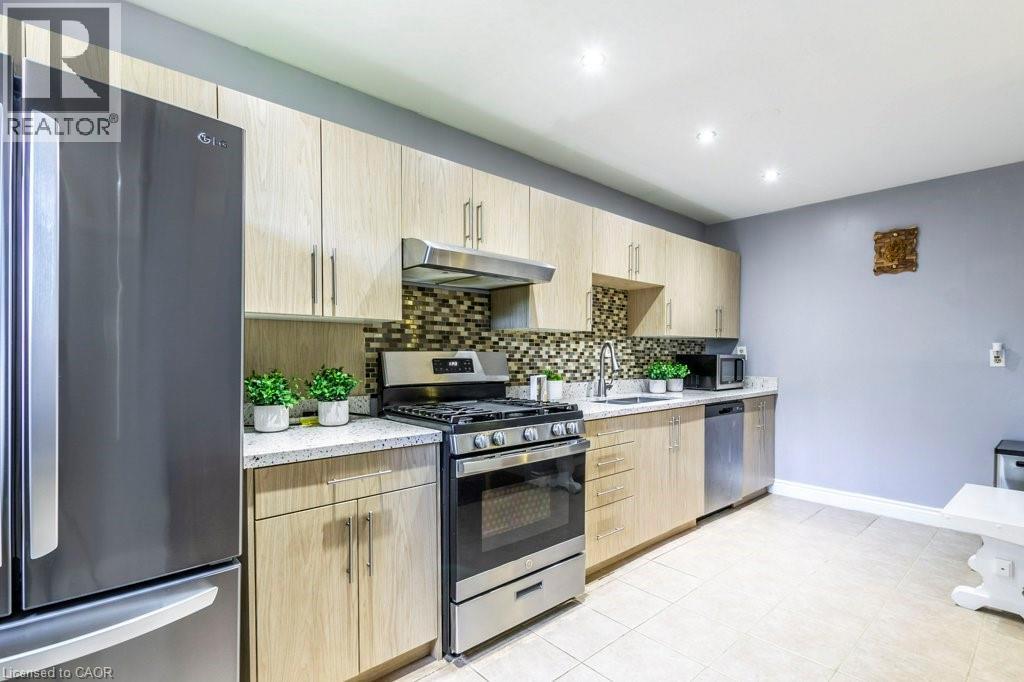 Photo 3 of 444 Stone Church Road W Unit M 7, Hamilton ON