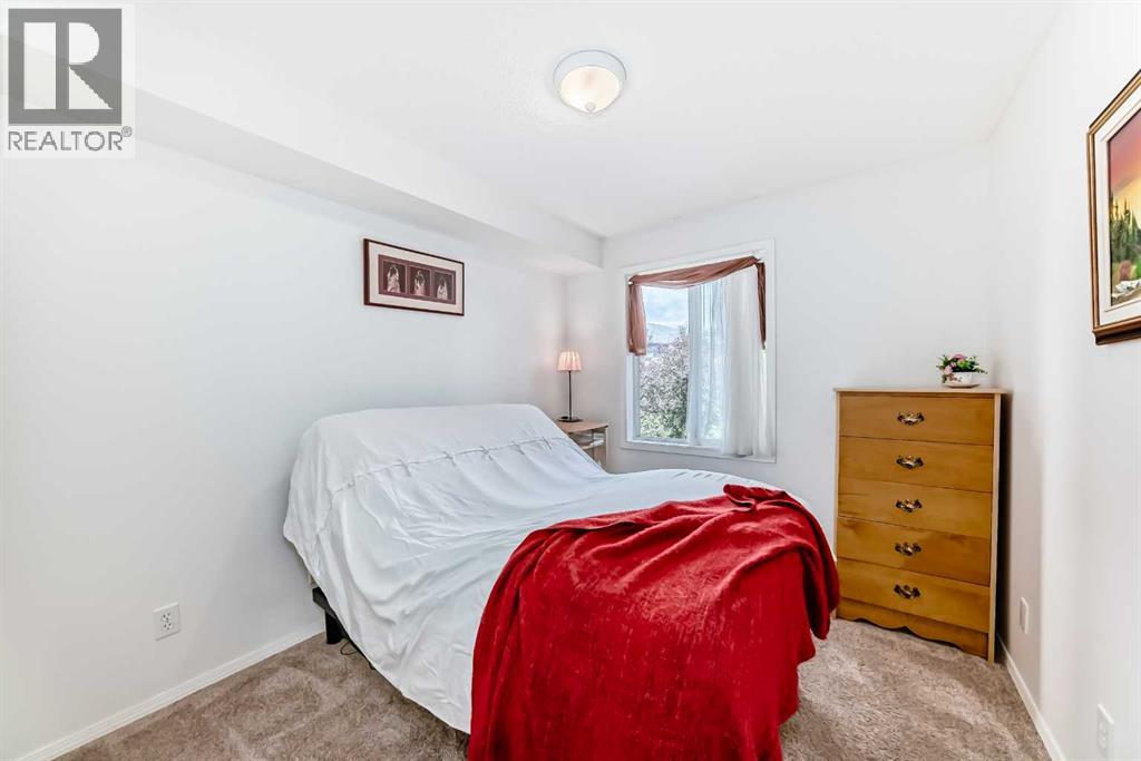 Single Family House for Sale in   Pinecliff Grove NE Pineridge Calgary 