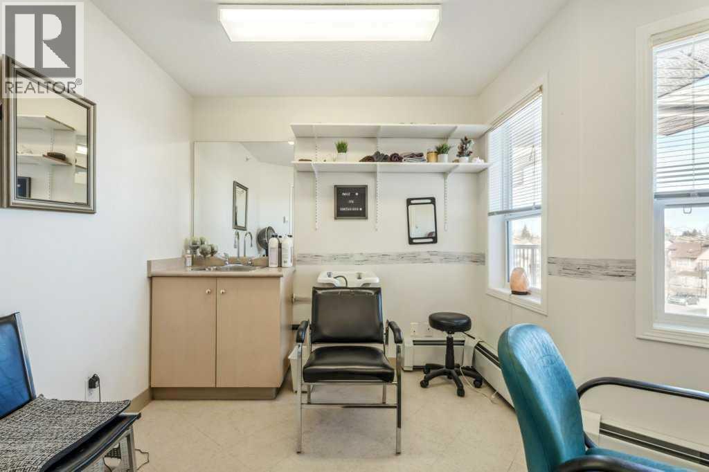 Single Family House for Sale in   Pinecliff Grove NE Pineridge Calgary 