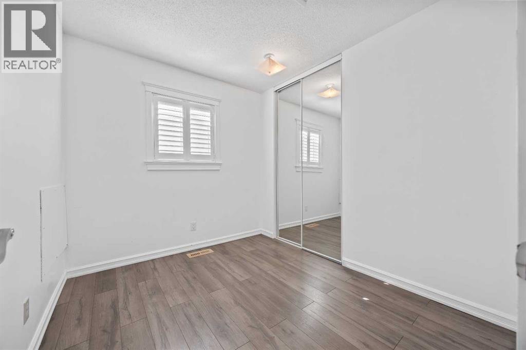 Photo 19 of 31 Martinridge Place Ne, Calgary AB