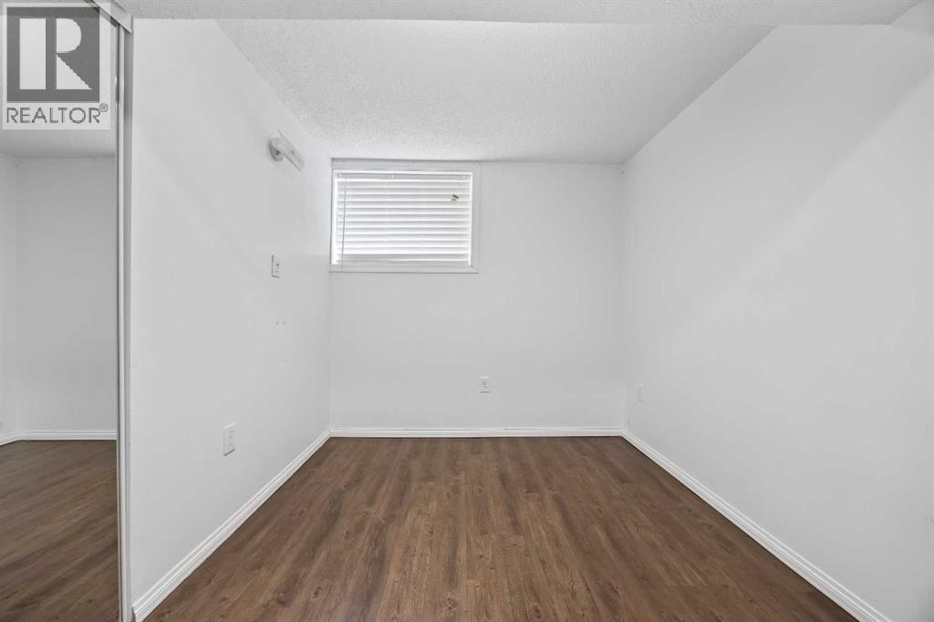 Photo 30 of 31 Martinridge Place Ne, Calgary AB