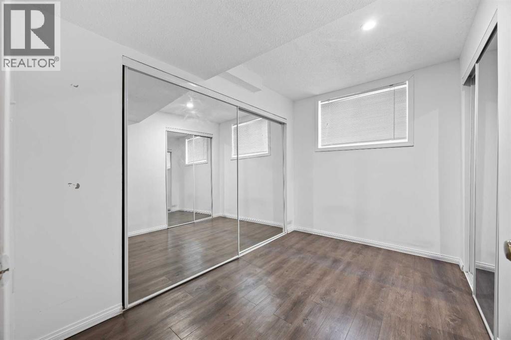Photo 15 of 31 Martinridge Place Ne, Calgary AB