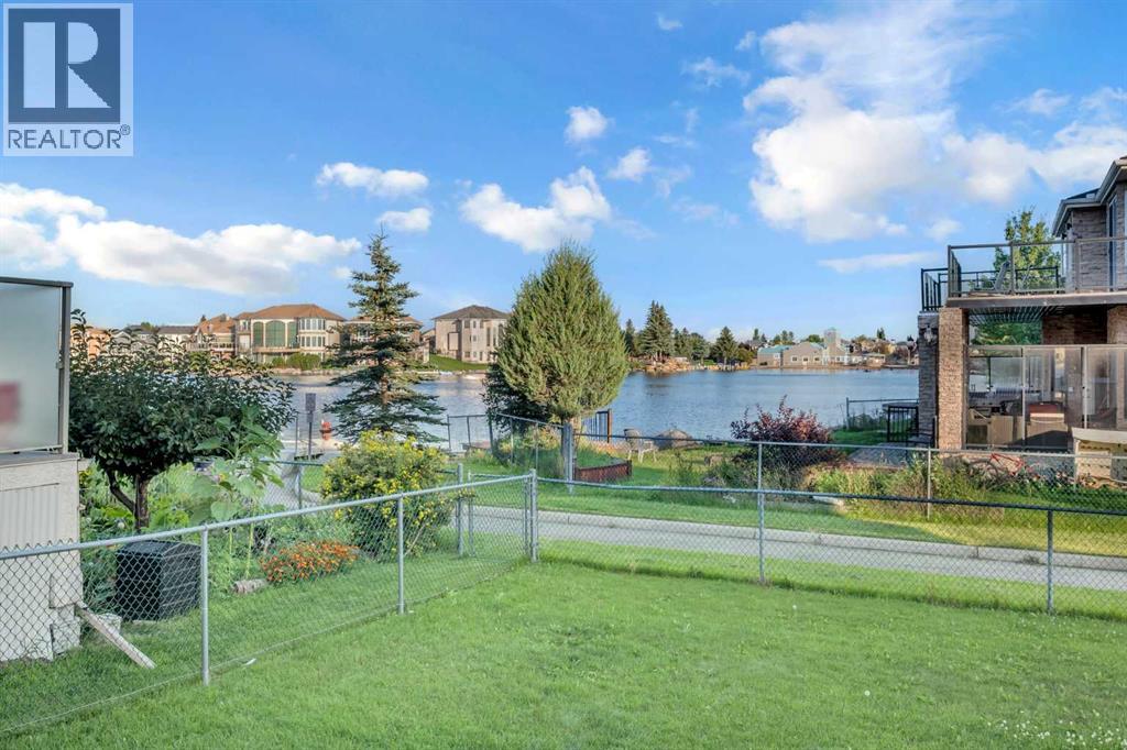 Single Family House for Sale in  Coral Shores Bay NE Coral Springs Calgary 