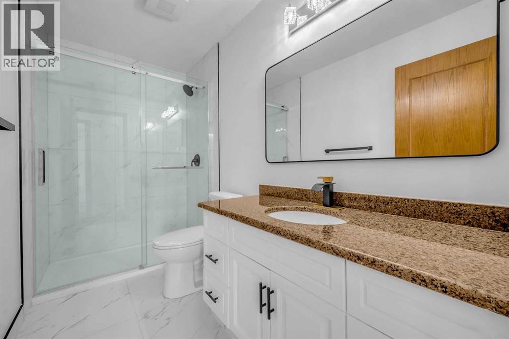 Single Family House for Sale in  Coral Shores Bay NE Coral Springs Calgary 