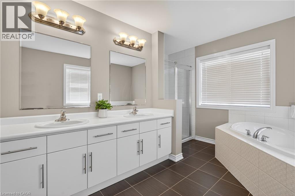 Photo 25 of 52 Tremaine Drive, Kitchener ON