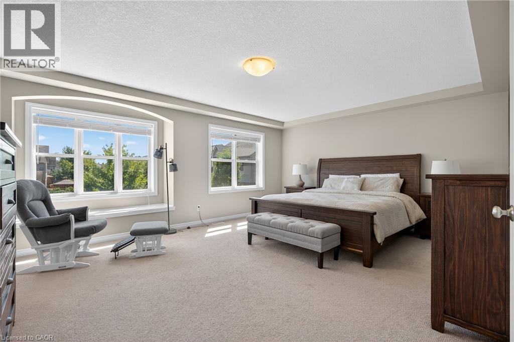 Photo 21 of 52 Tremaine Drive, Kitchener ON