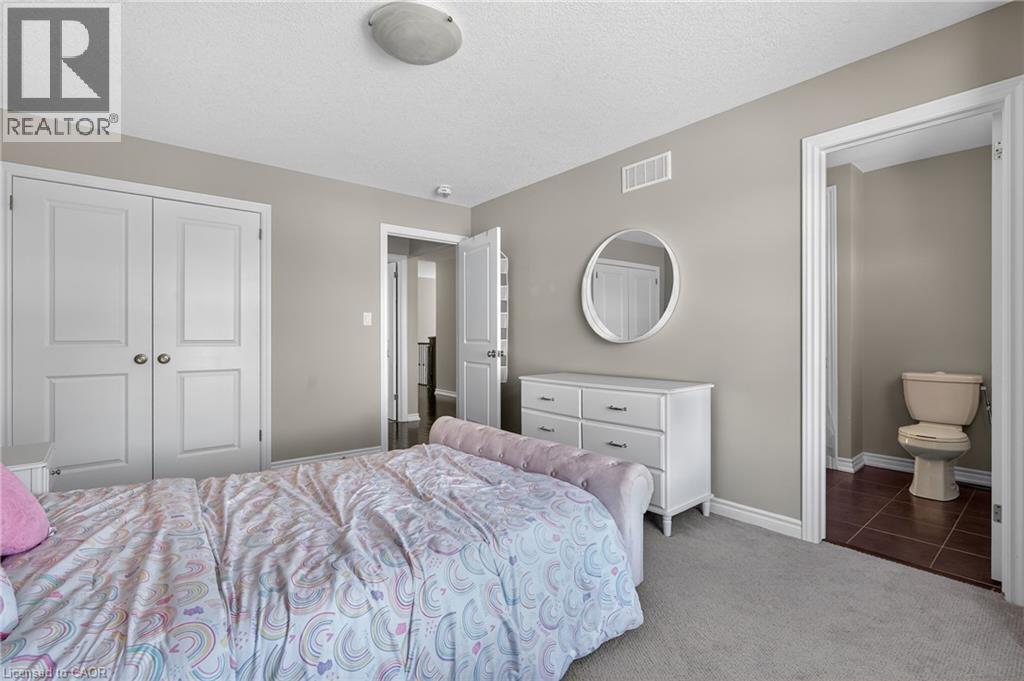 Photo 30 of 52 Tremaine Drive, Kitchener ON