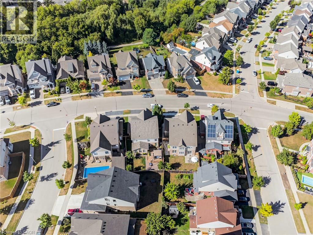 Photo 42 of 52 Tremaine Drive, Kitchener ON