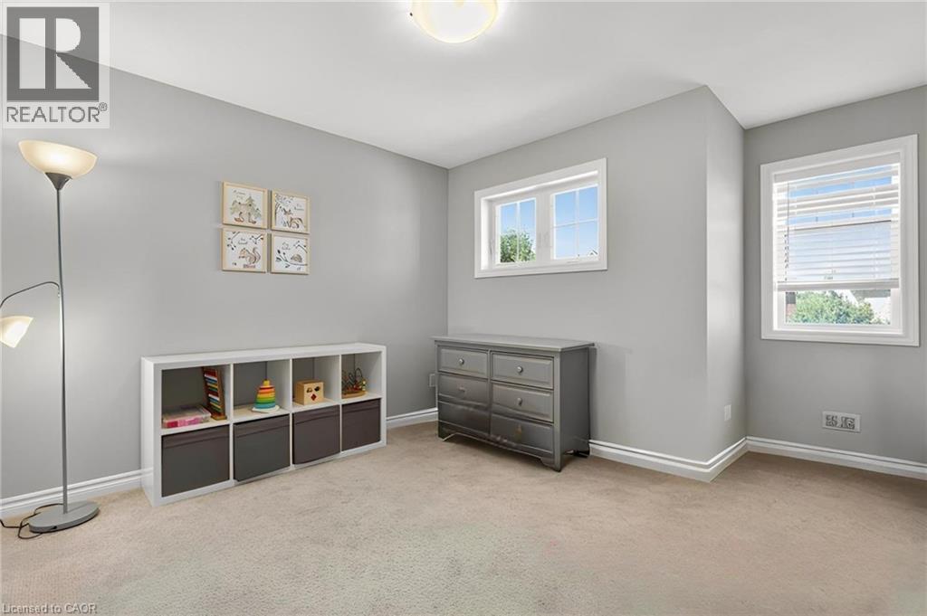 Photo 34 of 52 Tremaine Drive, Kitchener ON