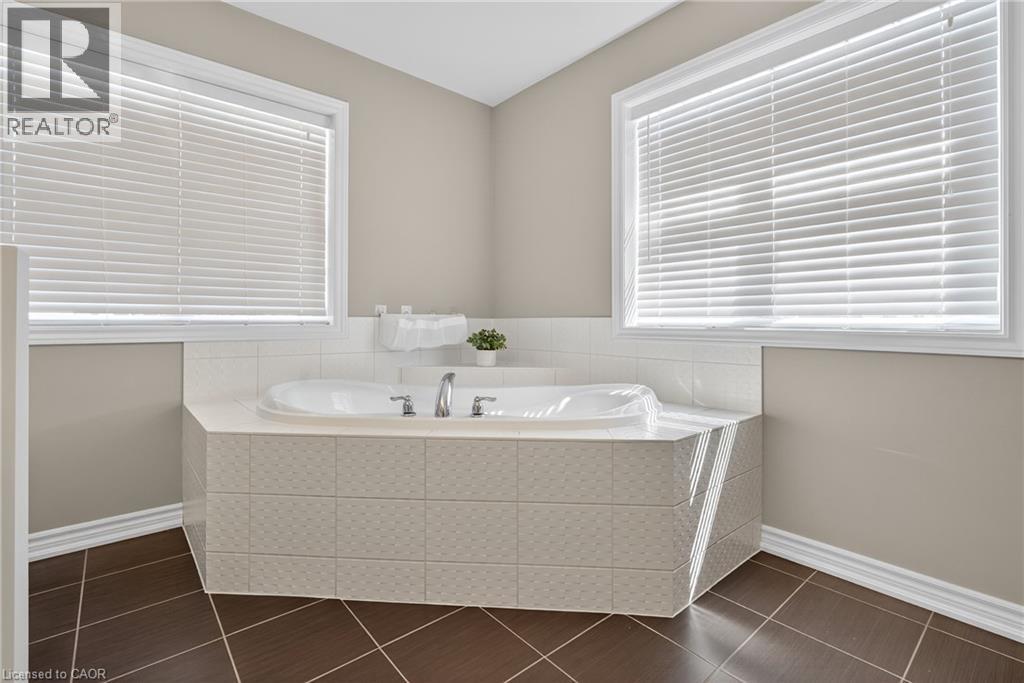 Photo 26 of 52 Tremaine Drive, Kitchener ON