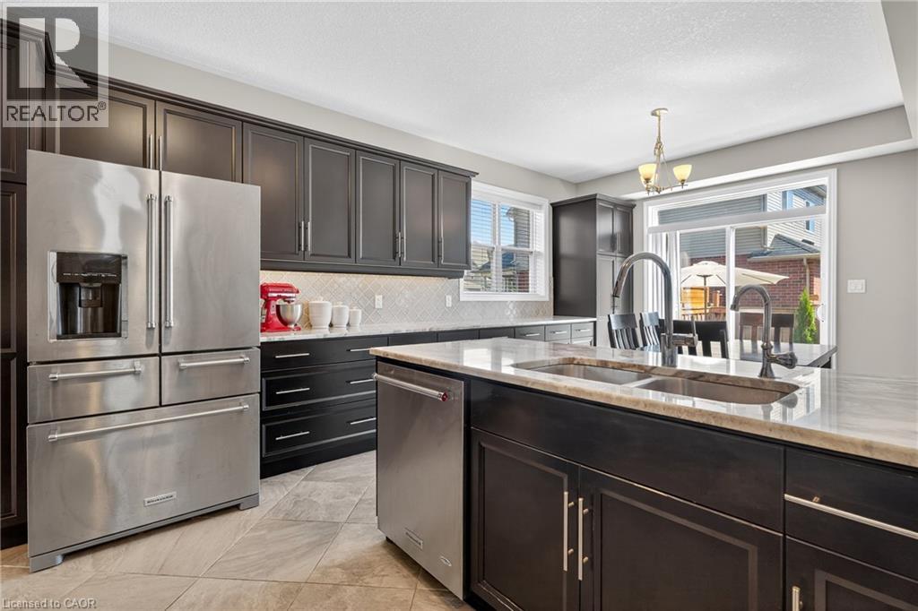 Photo 8 of 52 Tremaine Drive, Kitchener ON