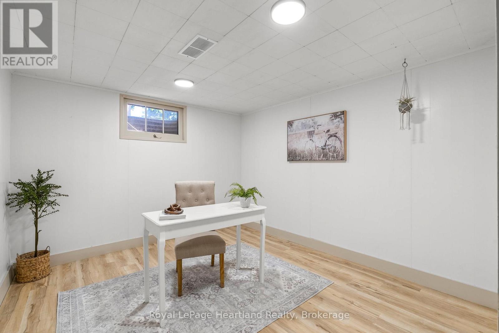 Photo 18 of 542 Angus Street, North Huron ON