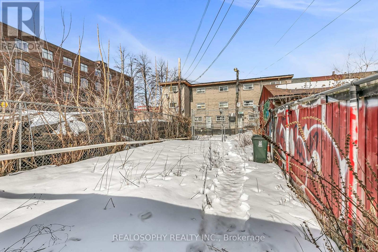 Photo 16 of 518 Queen Street W, Toronto ON