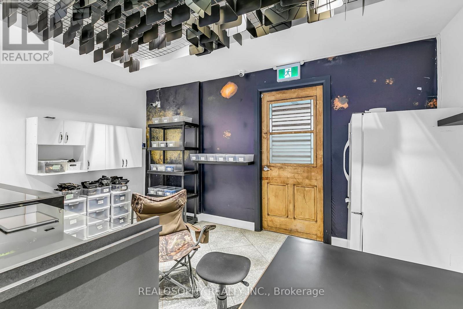Photo 13 of 518 Queen Street W, Toronto ON