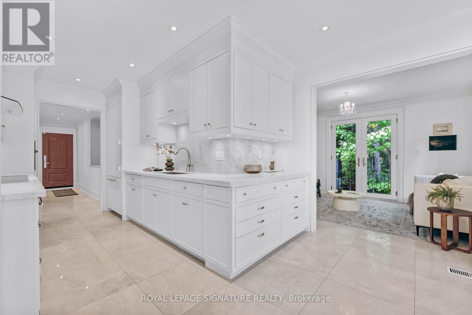 Photo 12 of 51 Coldstream Avenue, Toronto ON