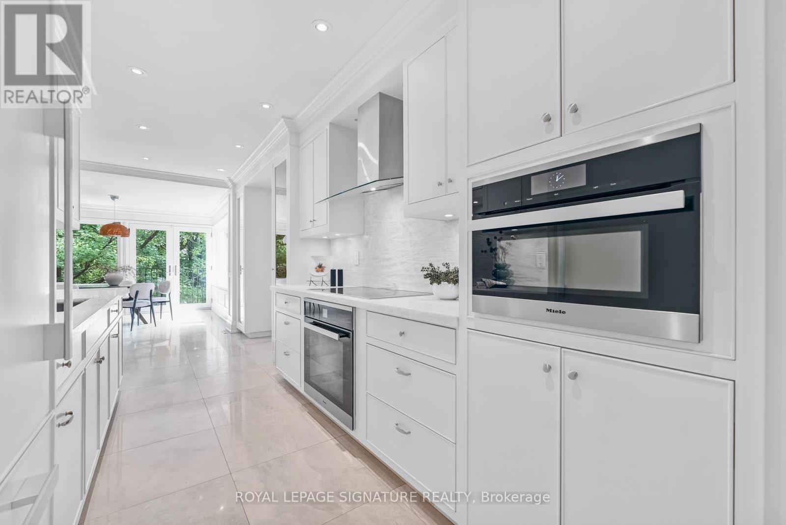 Photo 13 of 51 Coldstream Avenue, Toronto ON