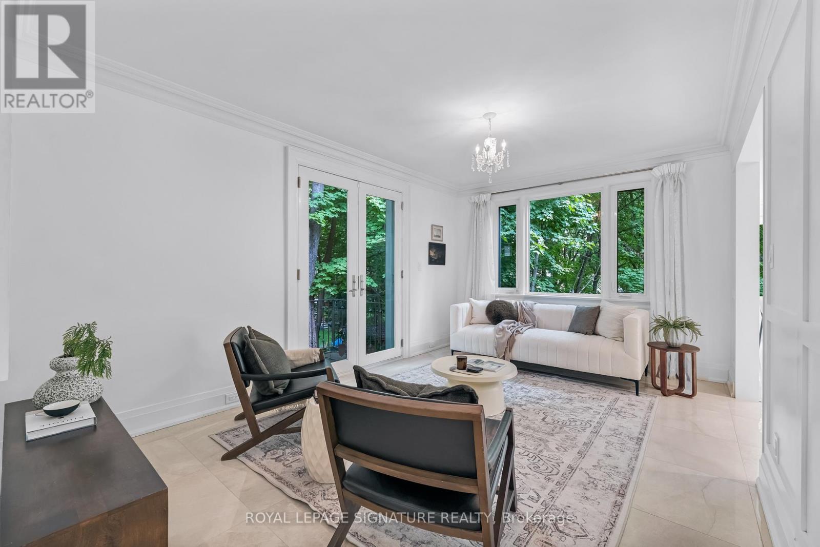 Photo 16 of 51 Coldstream Avenue, Toronto ON