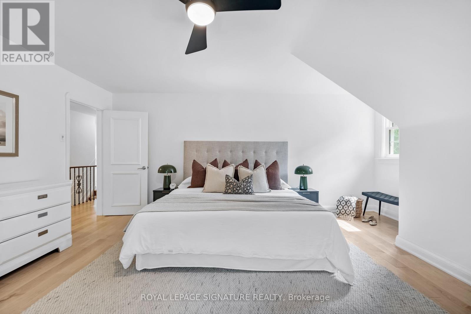 Photo 22 of 51 Coldstream Avenue, Toronto ON