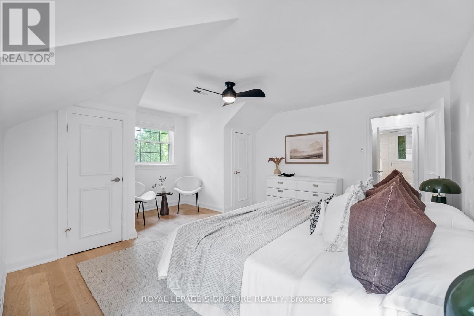 Photo 23 of 51 Coldstream Avenue, Toronto ON