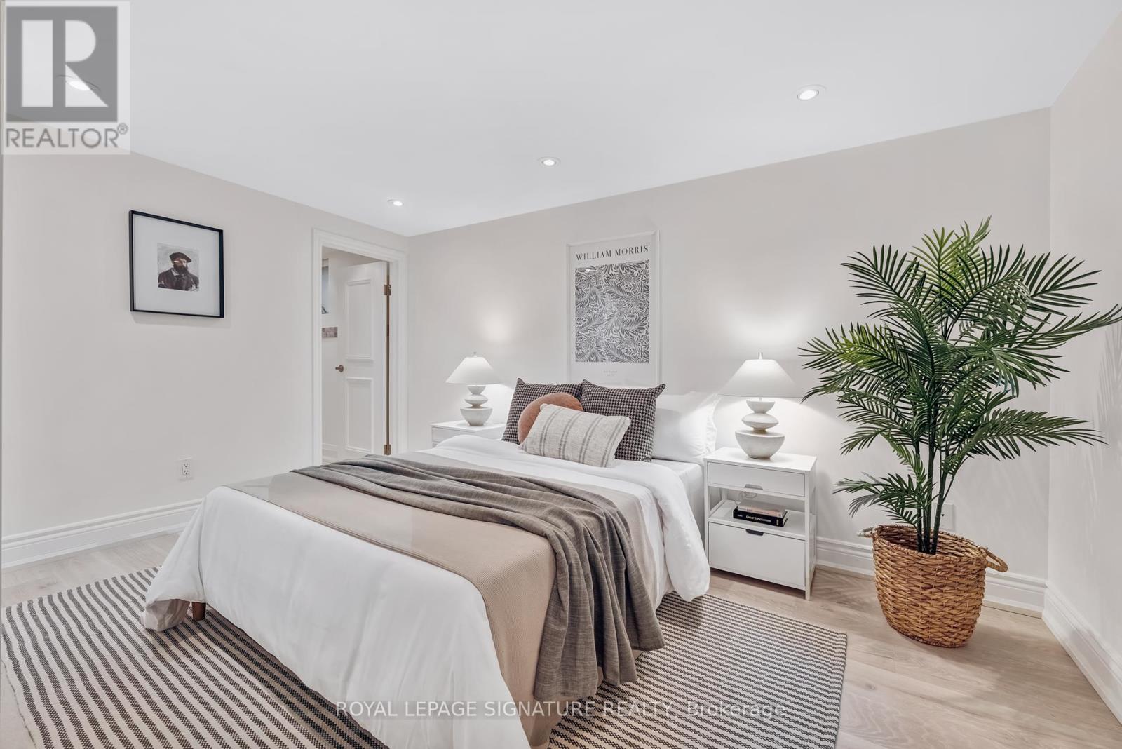Photo 28 of 51 Coldstream Avenue, Toronto ON