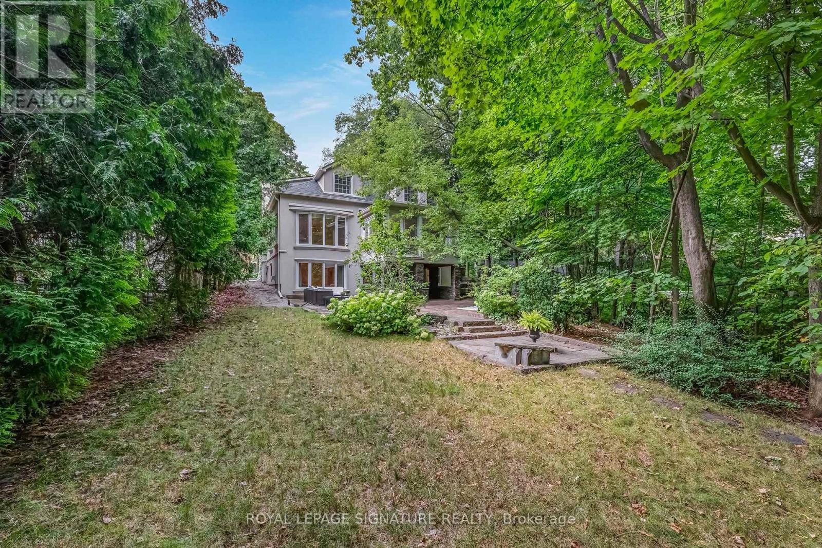 Photo 3 of 51 Coldstream Avenue, Toronto ON
