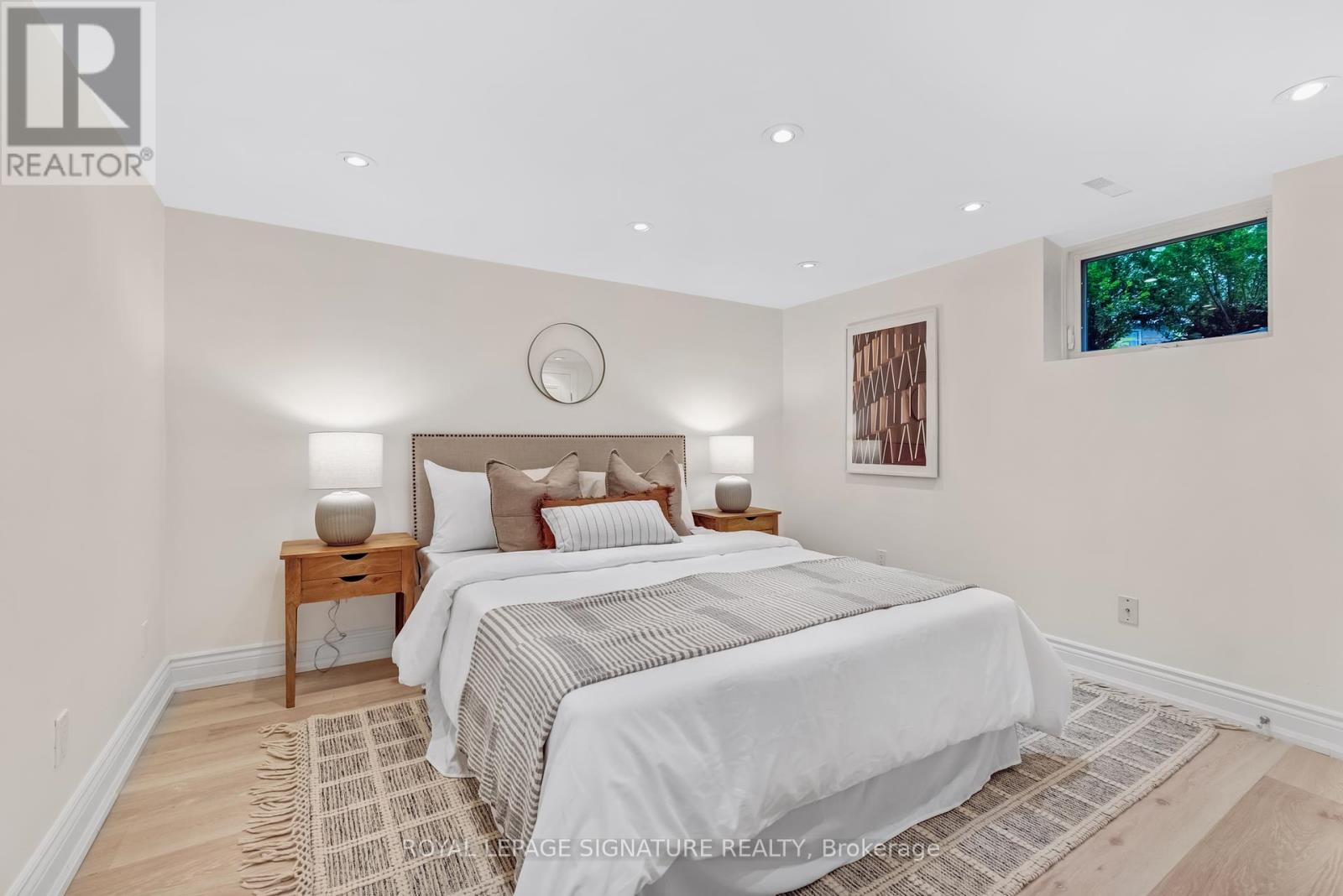 Photo 31 of 51 Coldstream Avenue, Toronto ON