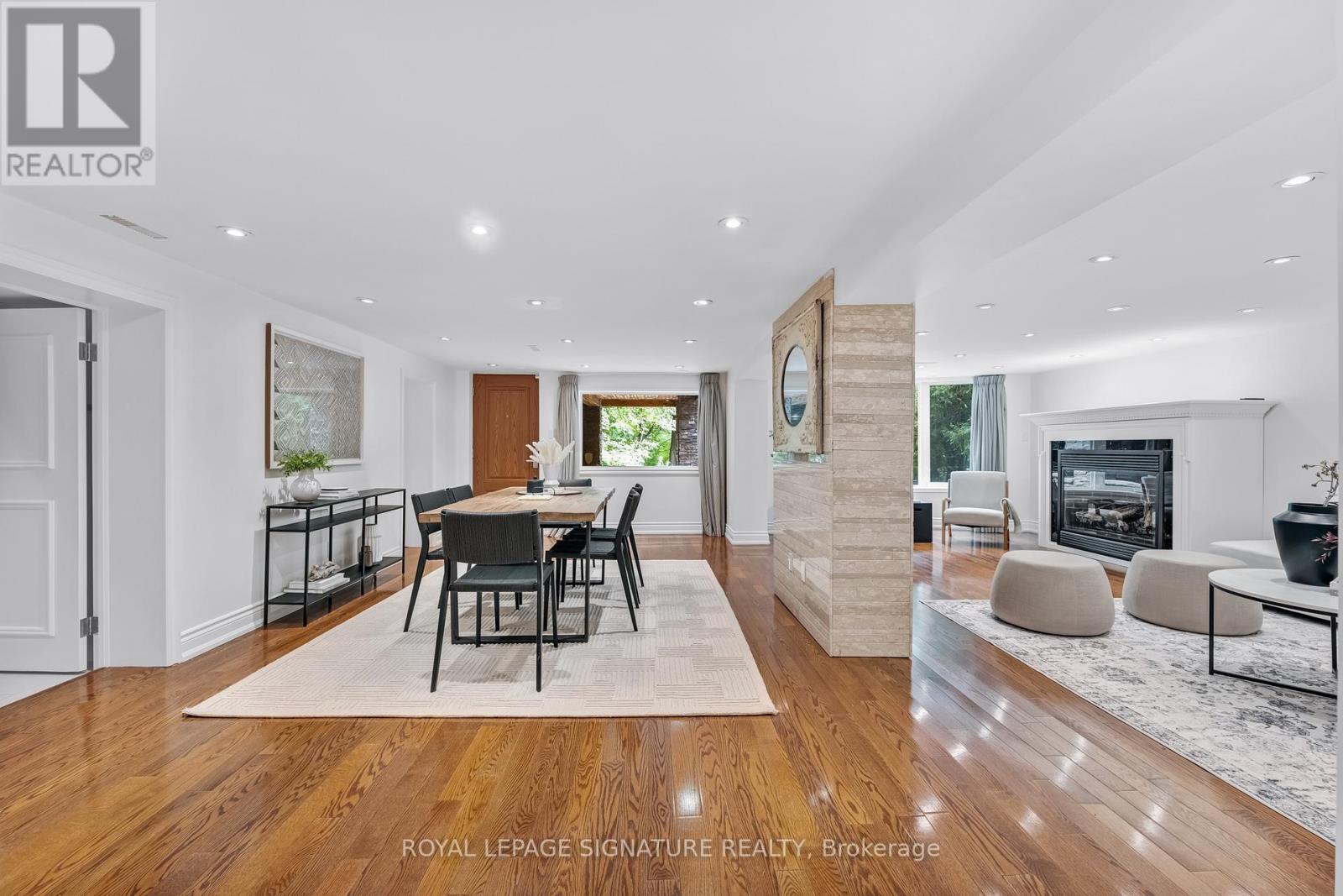 Photo 35 of 51 Coldstream Avenue, Toronto ON