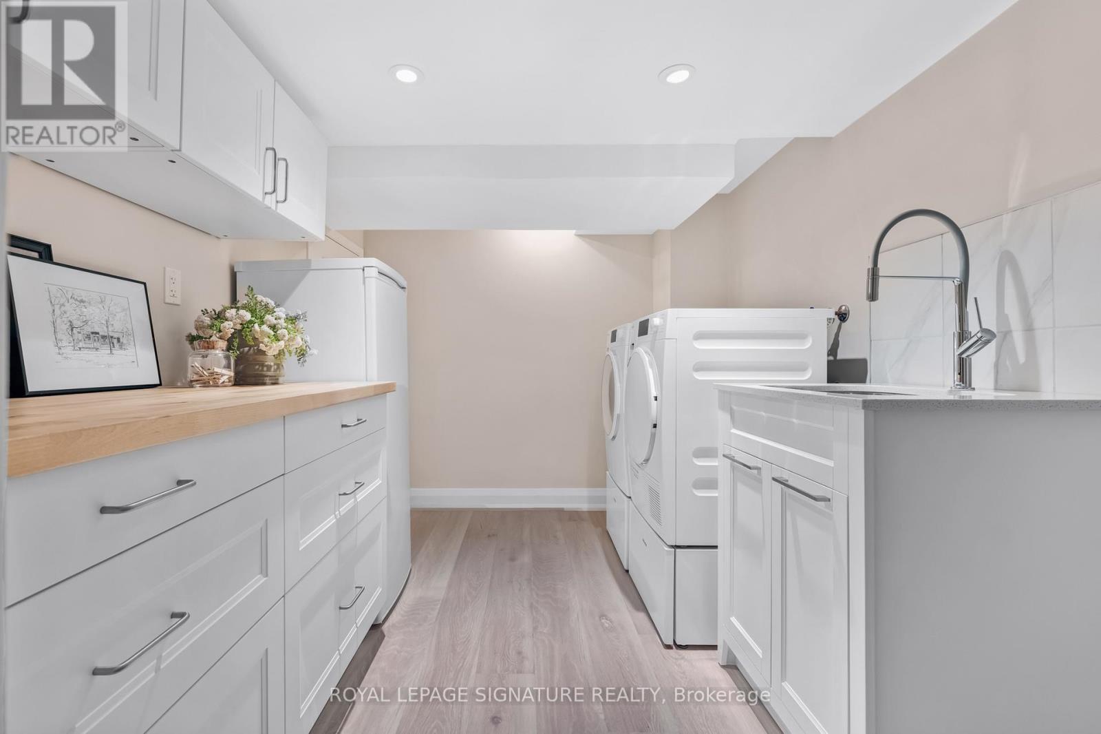 Photo 37 of 51 Coldstream Avenue, Toronto ON