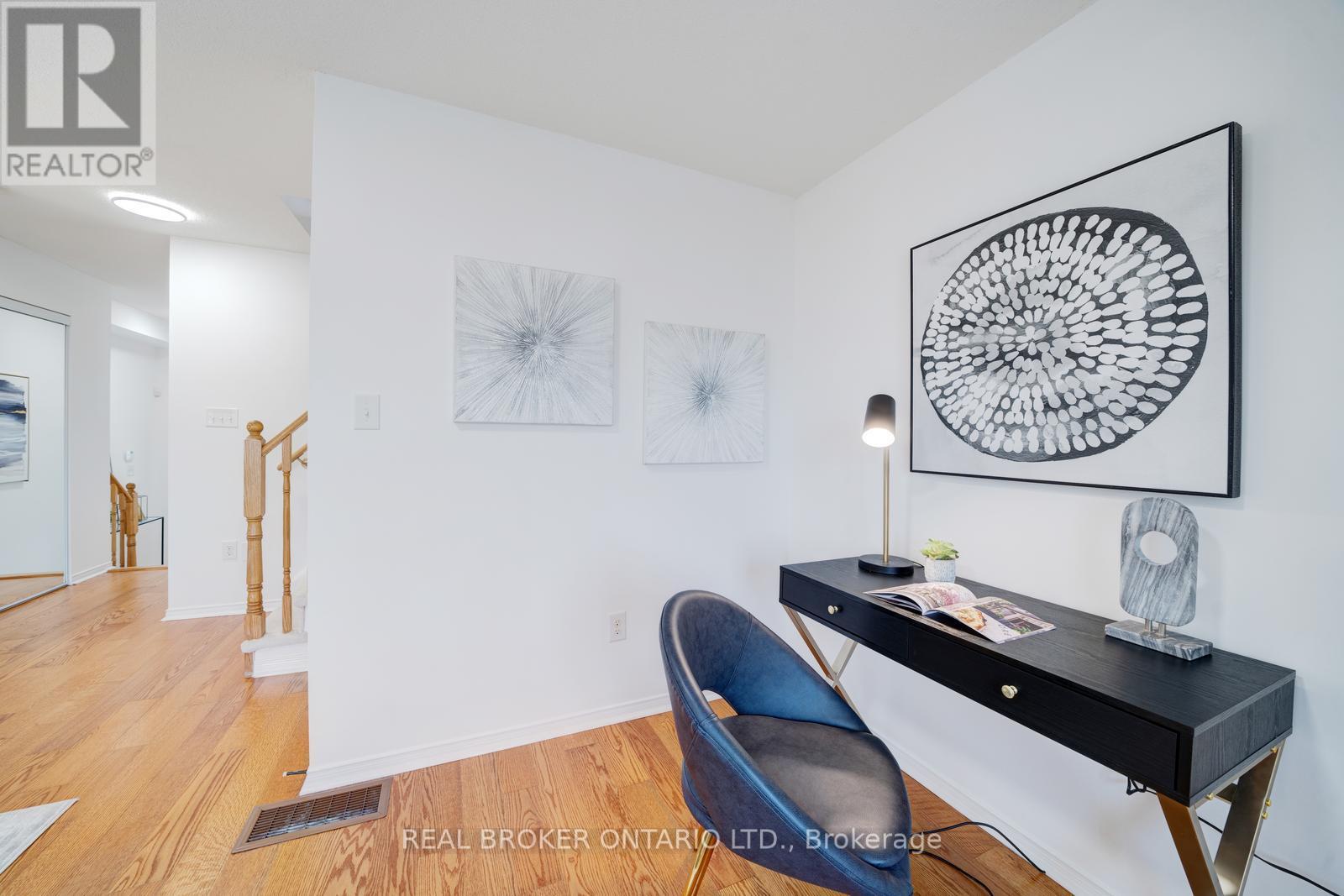 Photo 30 of 505 Rossland Road E, Ajax ON