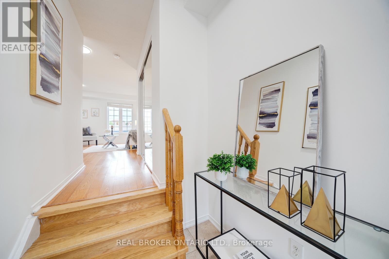 Photo 46 of 505 Rossland Road E, Ajax ON