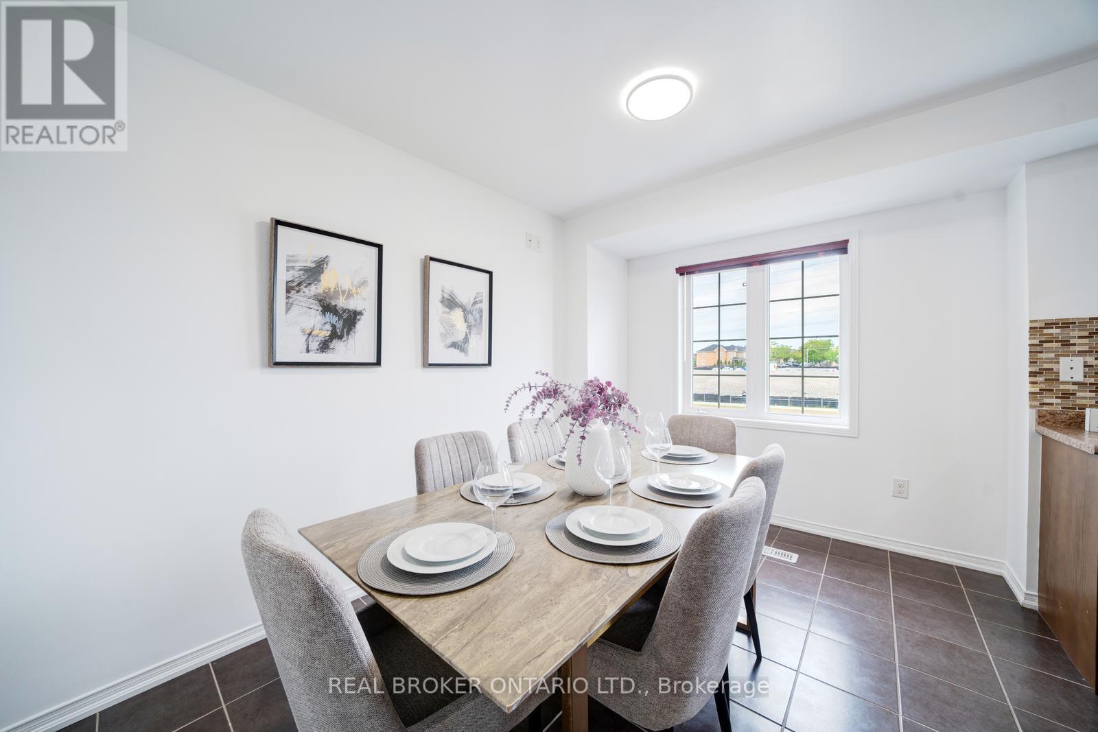 Photo 16 of 505 Rossland Road E, Ajax ON