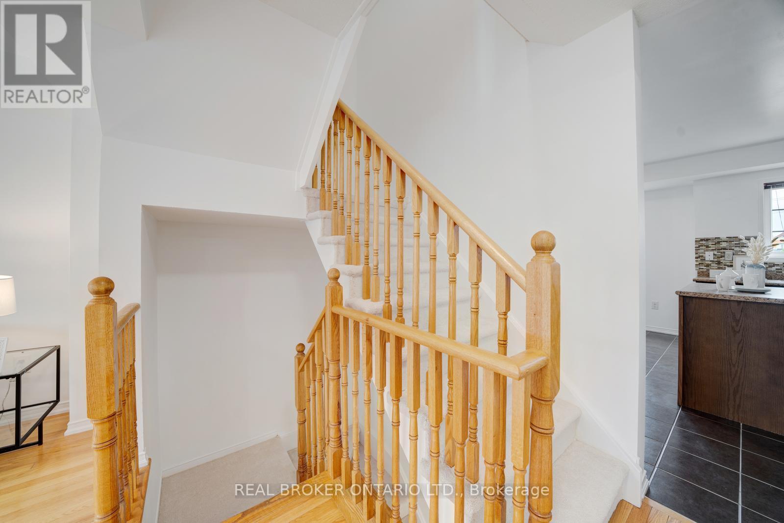 Photo 37 of 505 Rossland Road E, Ajax ON