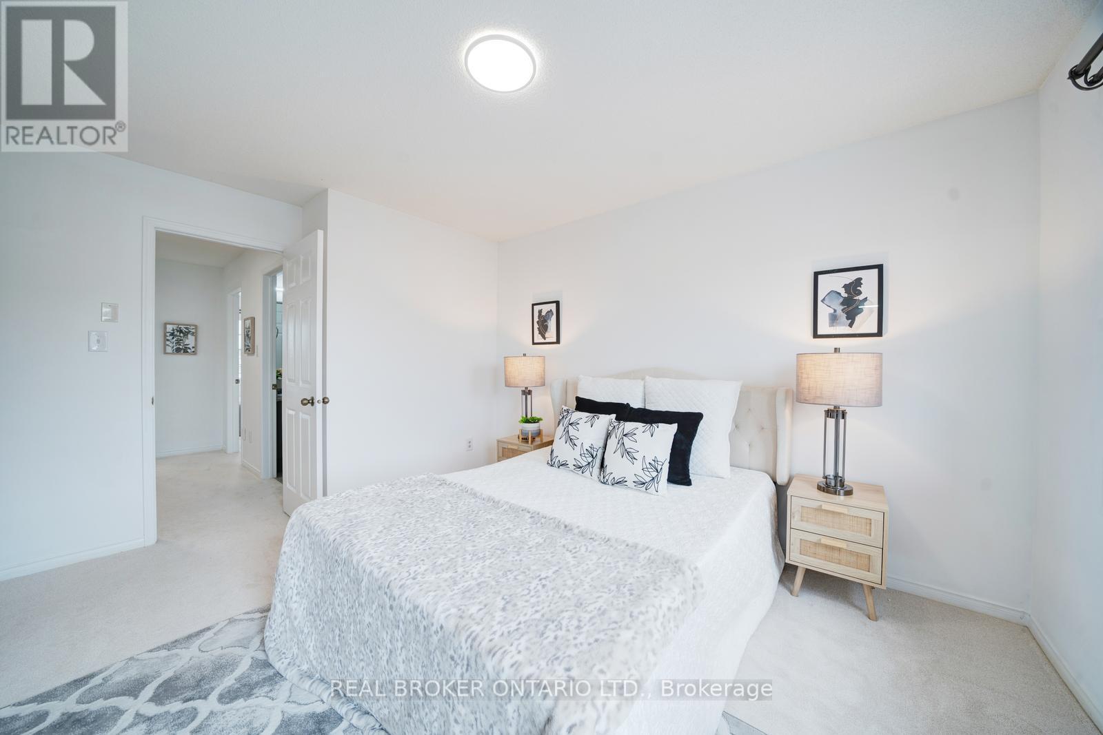 Photo 25 of 505 Rossland Road E, Ajax ON