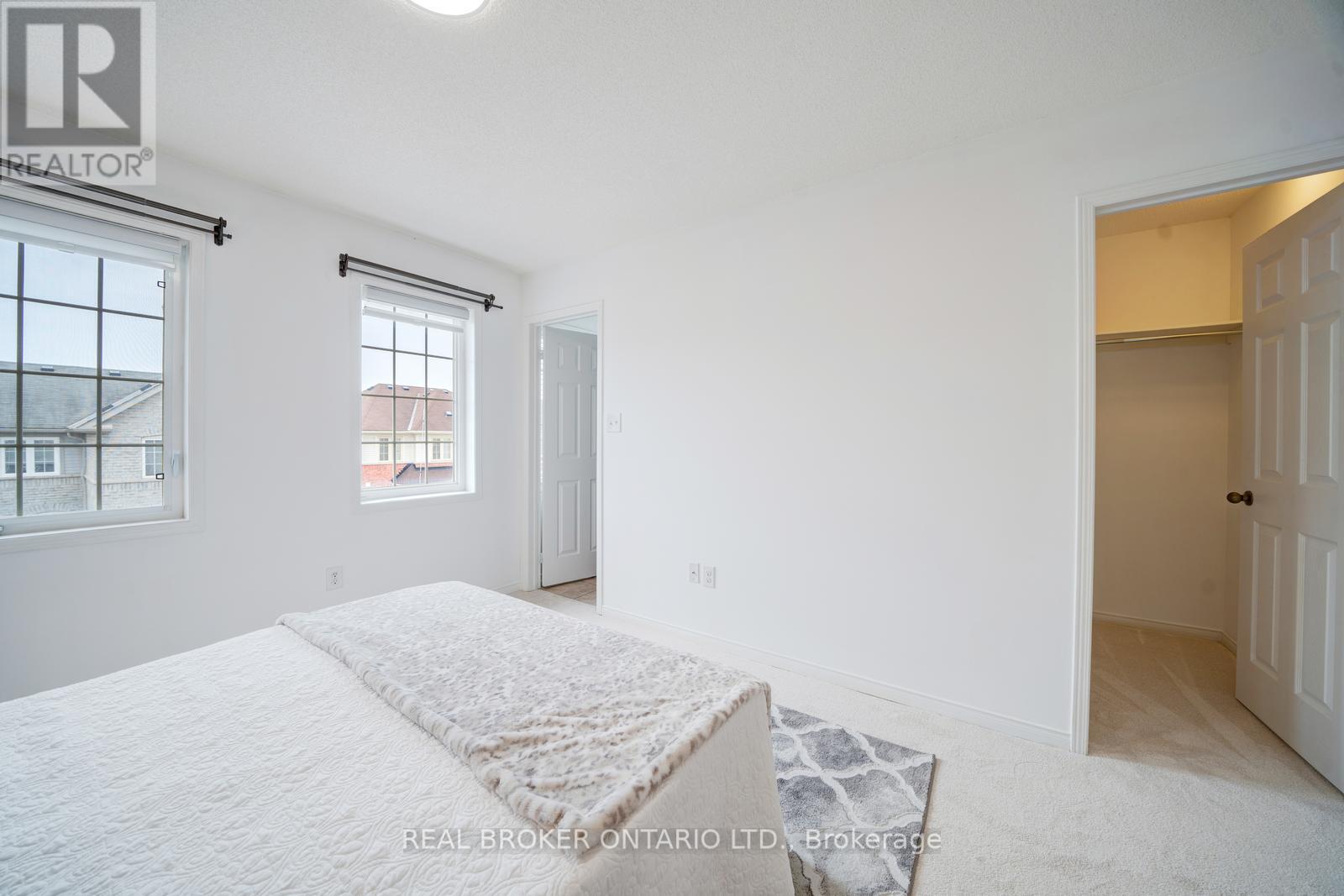 Photo 34 of 505 Rossland Road E, Ajax ON