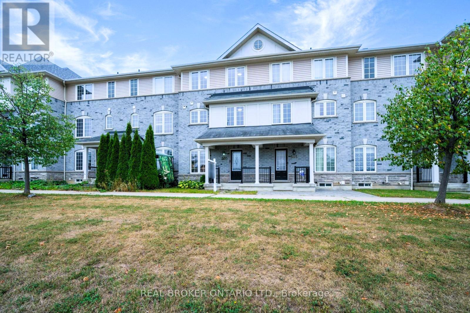 Photo 38 of 505 Rossland Road E, Ajax ON