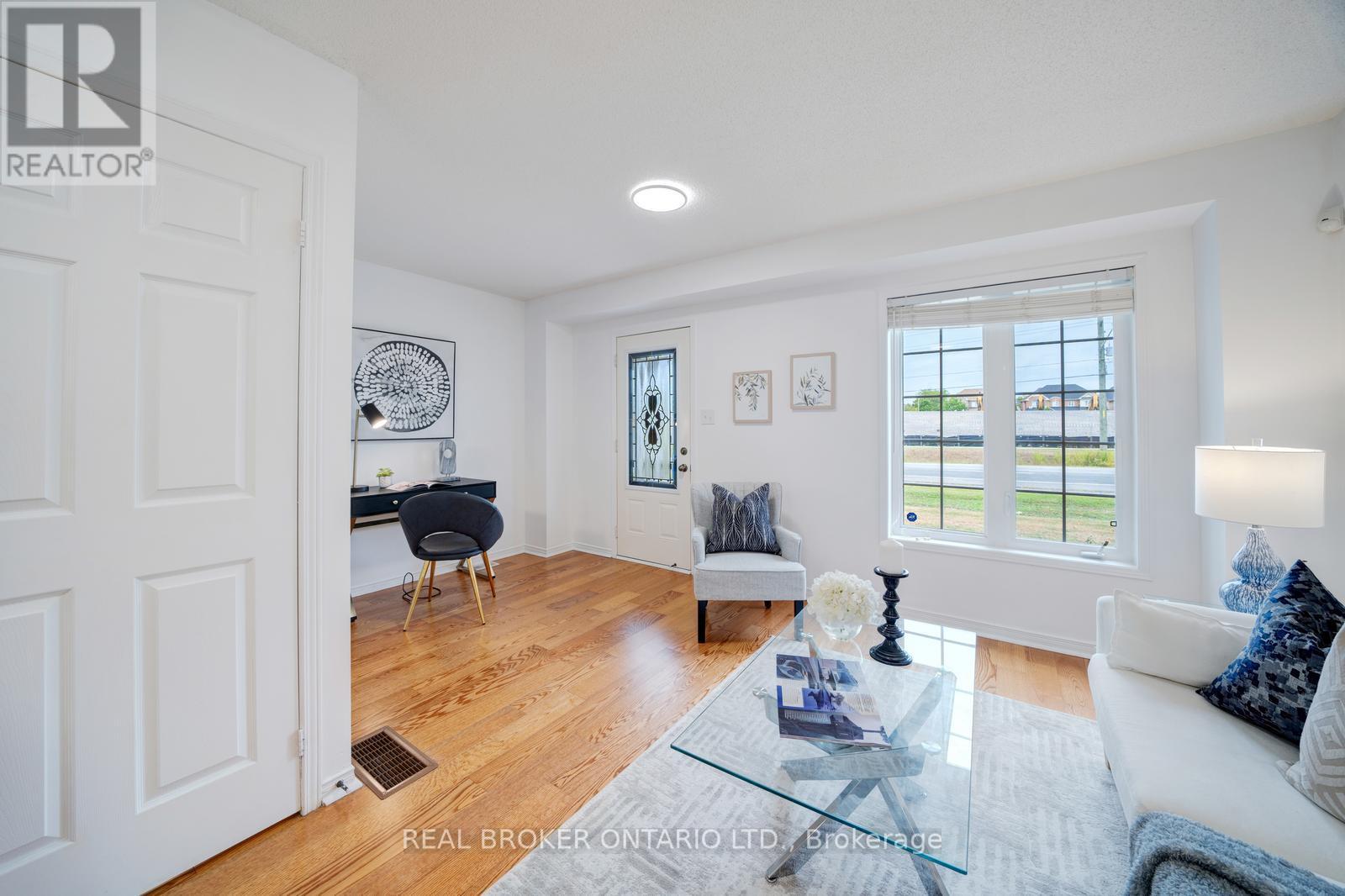 Photo 32 of 505 Rossland Road E, Ajax ON