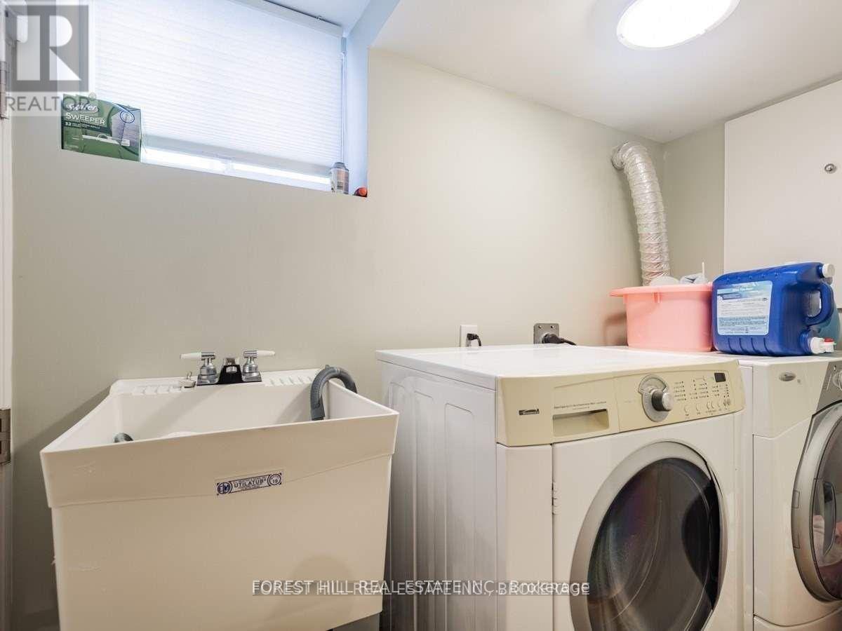 Photo 4 of Bsmt 632 Pharmacy Avenue, Toronto ON