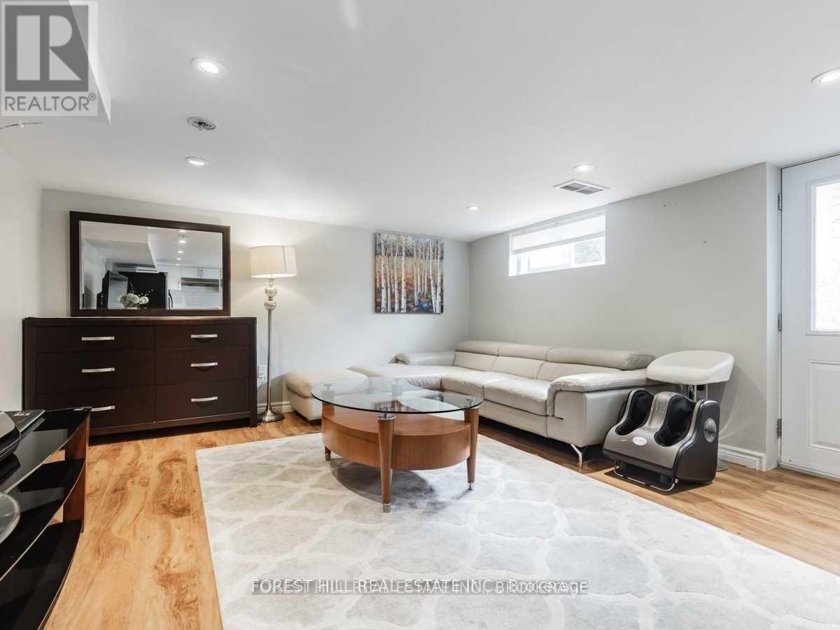 Photo 10 of Bsmt 632 Pharmacy Avenue, Toronto ON