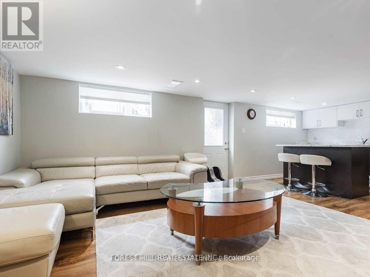 Photo 3 of Bsmt 632 Pharmacy Avenue, Toronto ON