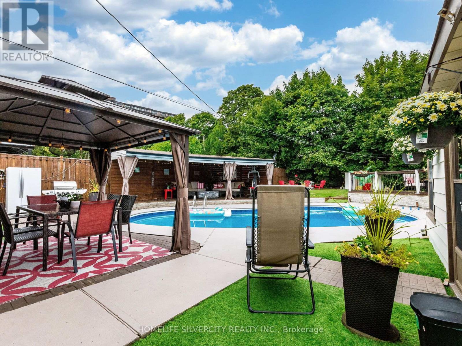 Photo 49 of 108 Brookland Drive, Brampton ON