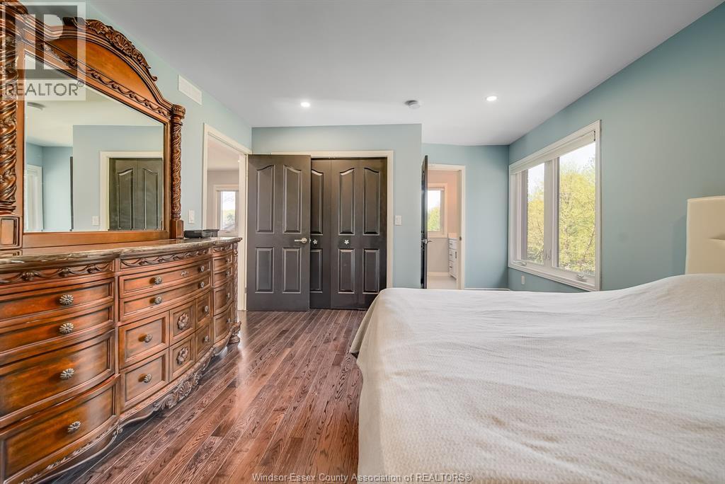 Photo 30 of 428 Old Tecumseh Road, Lakeshore ON