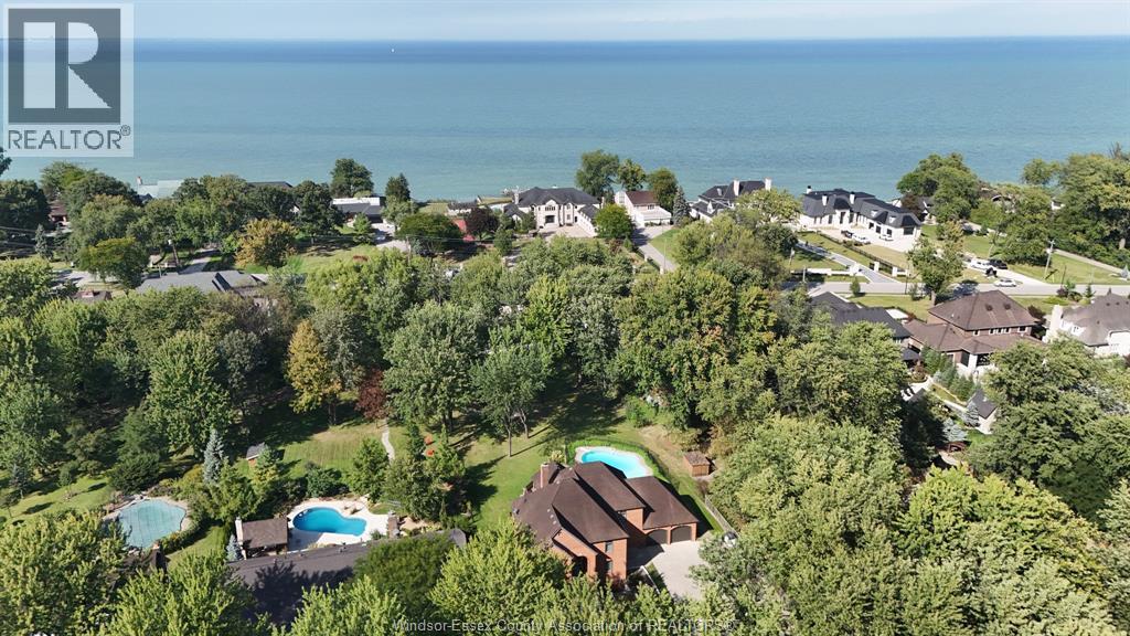 Photo 26 of 428 Old Tecumseh Road, Lakeshore ON