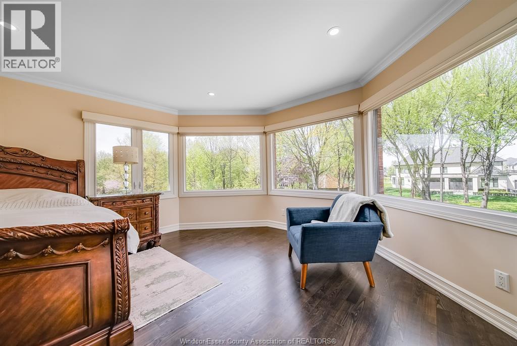 Photo 47 of 428 Old Tecumseh Road, Lakeshore ON