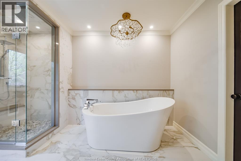 Photo 46 of 428 Old Tecumseh Road, Lakeshore ON