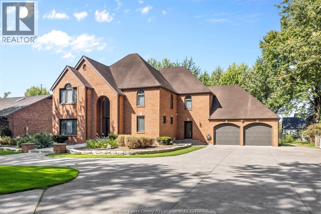 Photo 13 of 428 Old Tecumseh Road, Lakeshore ON