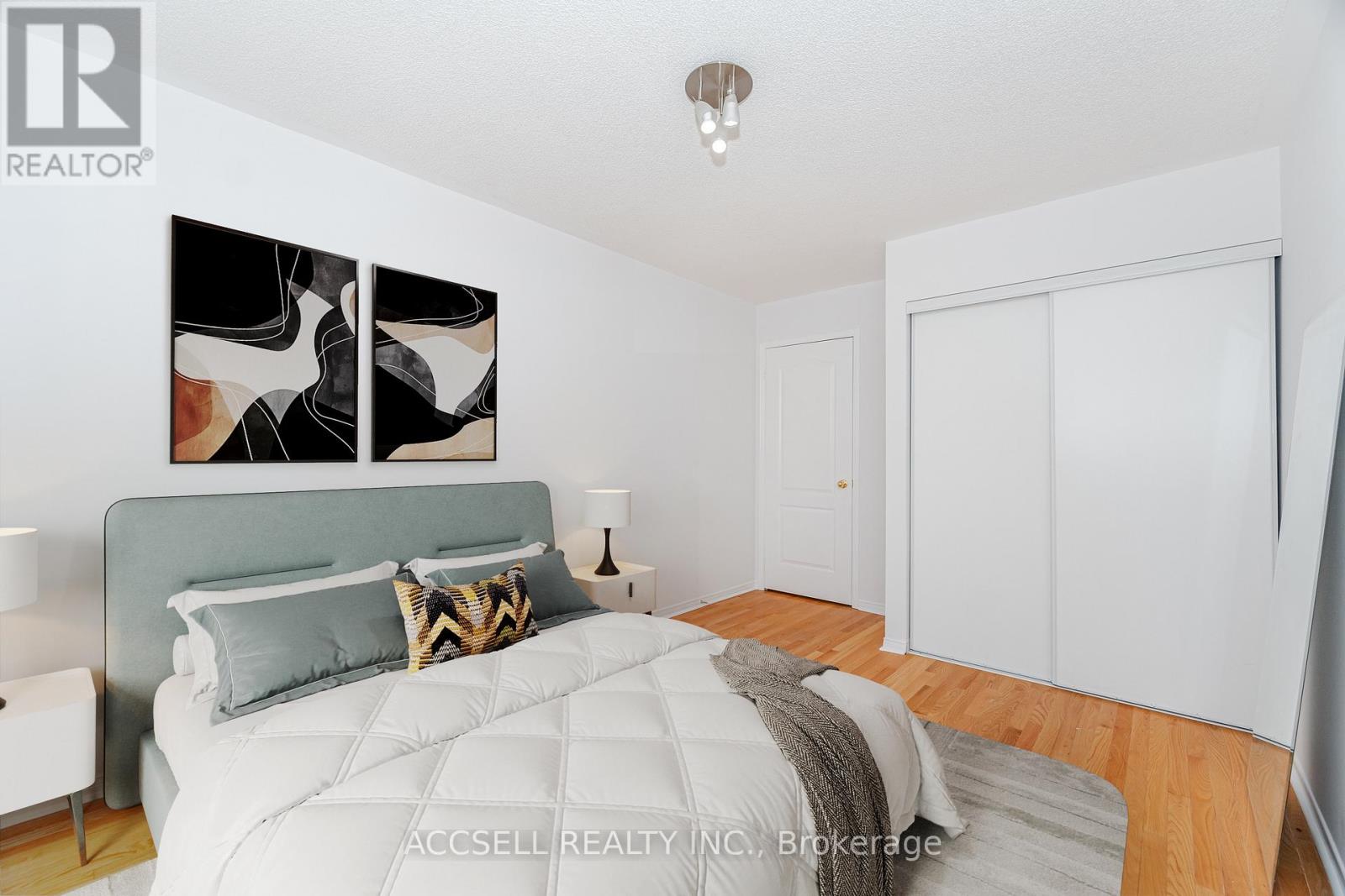 Photo 20 of 188 Deepsprings Crescent, Vaughan ON