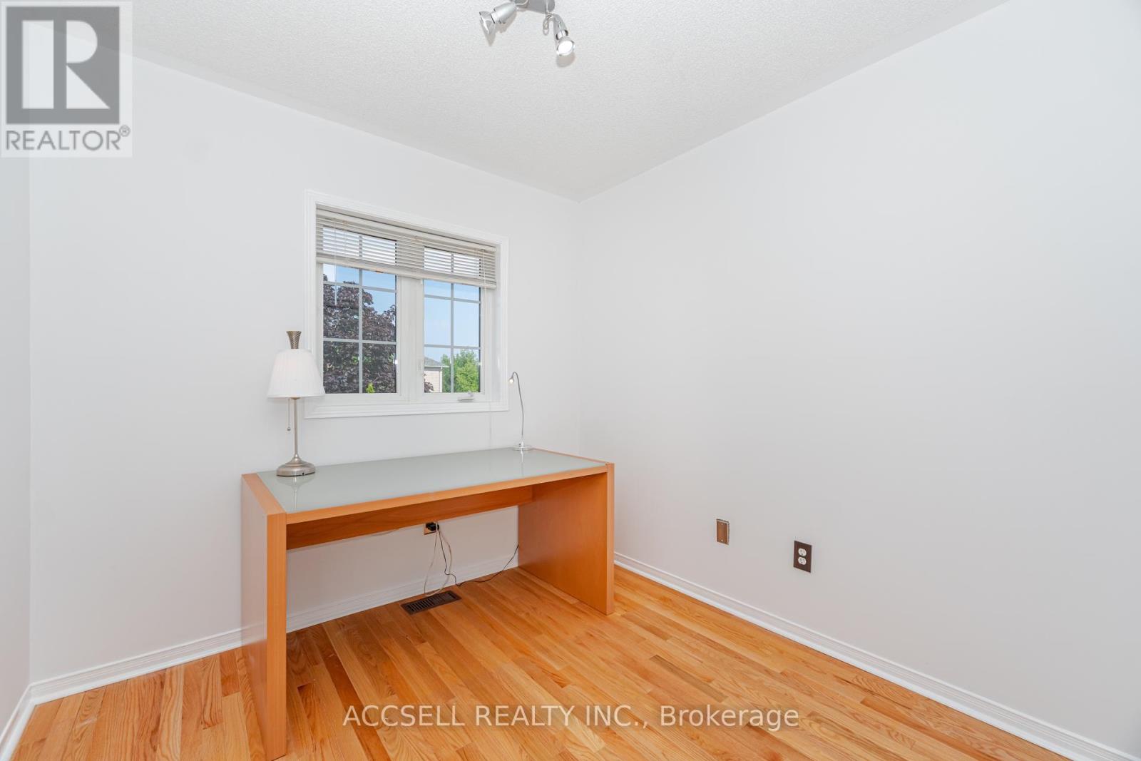 Photo 34 of 188 Deepsprings Crescent, Vaughan ON