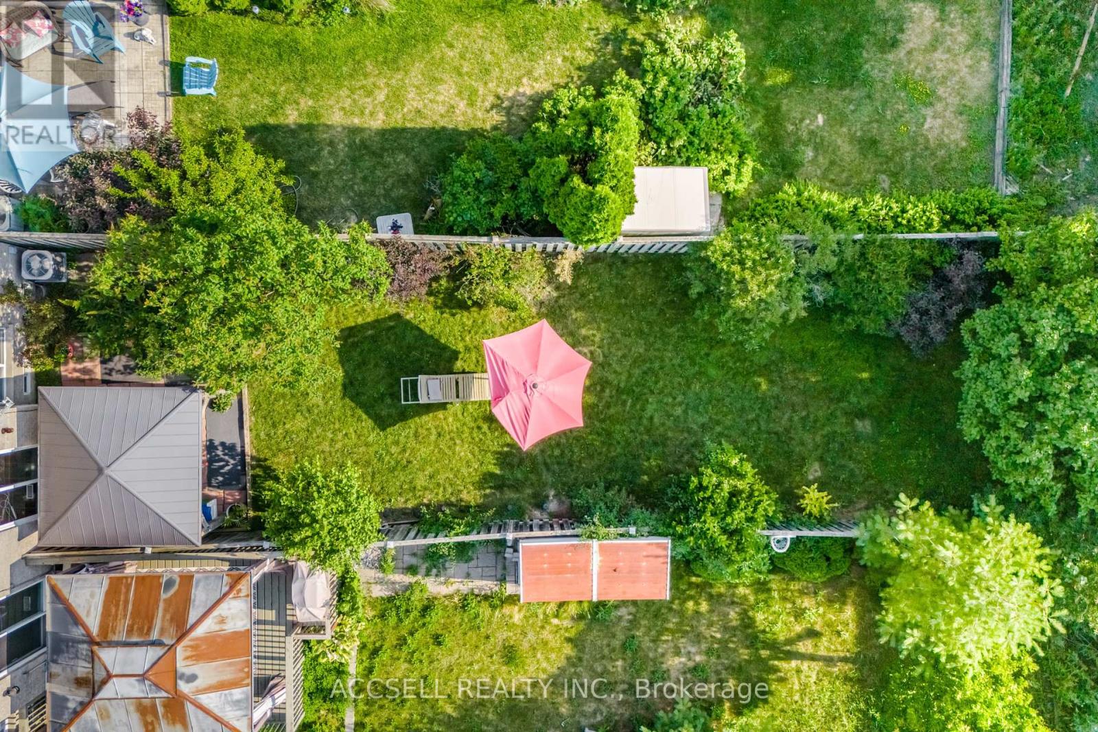 Photo 16 of 188 Deepsprings Crescent, Vaughan ON