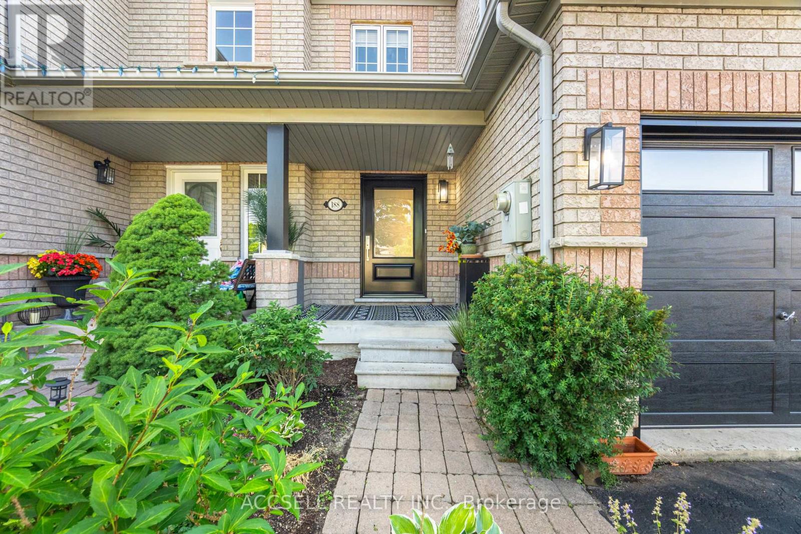 Photo 22 of 188 Deepsprings Crescent, Vaughan ON